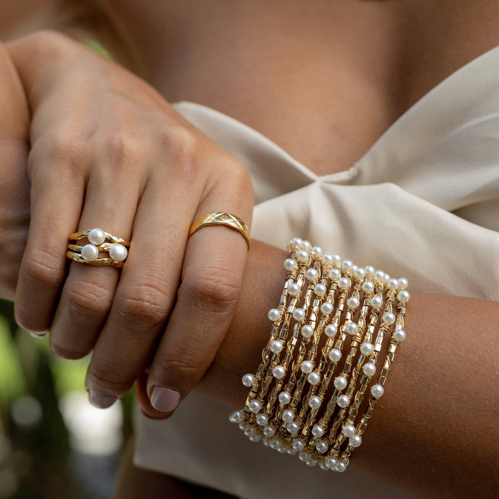 The Lucent Pearl Ring