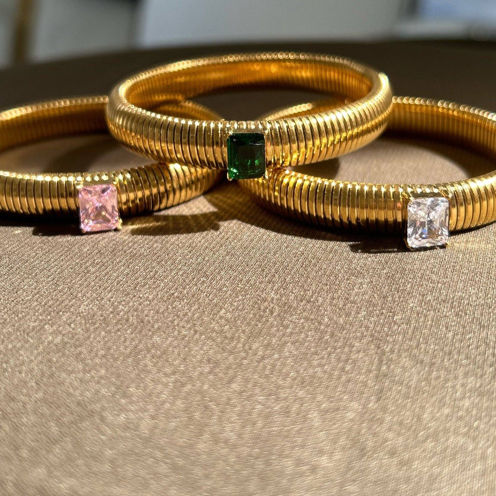 The Lumière Ridge Bangle