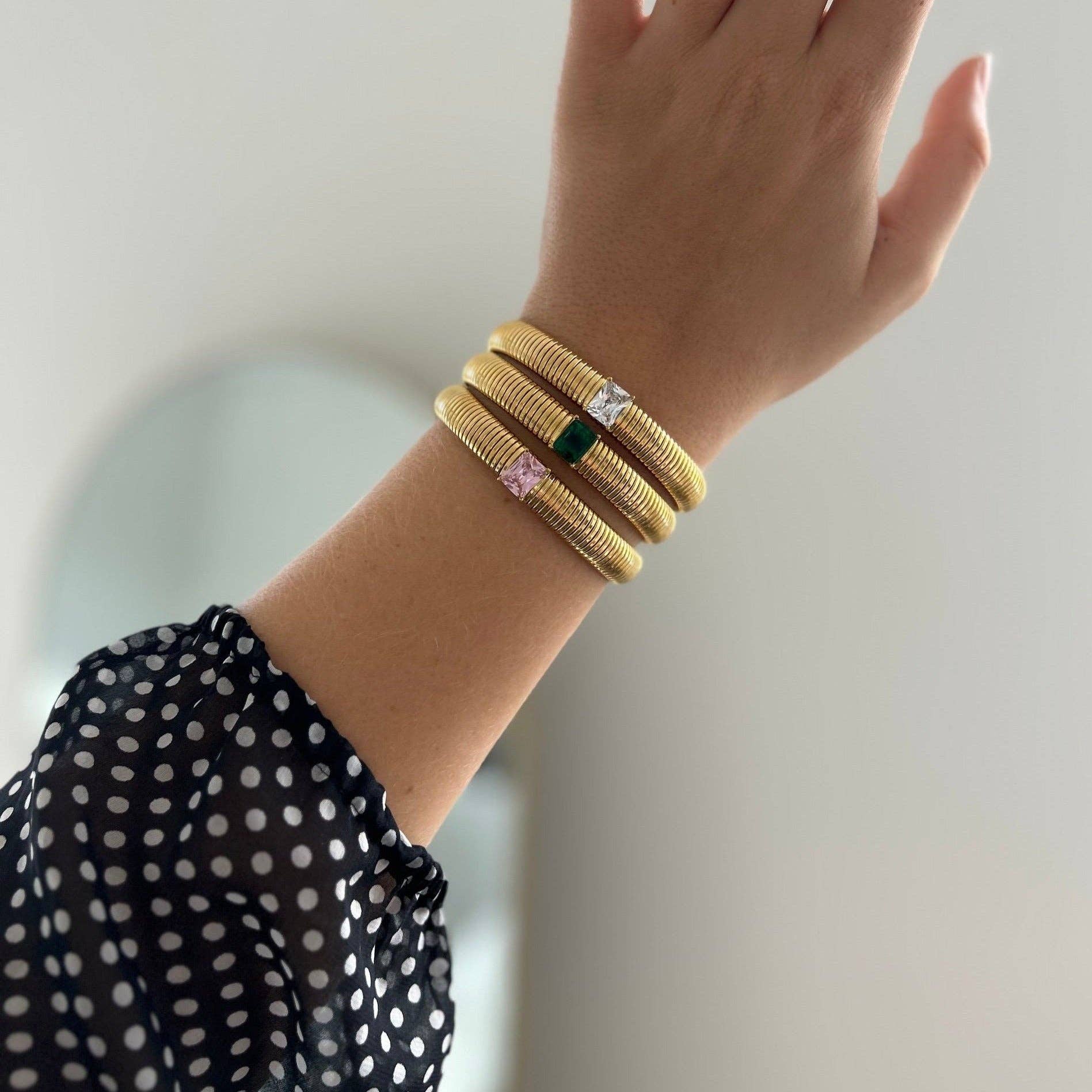 The Lumière Ridge Bangle