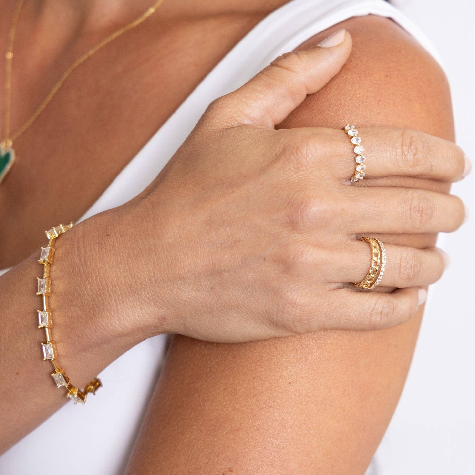 The Linked Luxe Ring