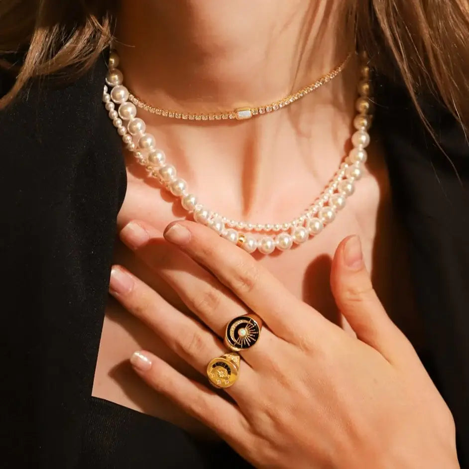 The Lucent Keepsake Necklace