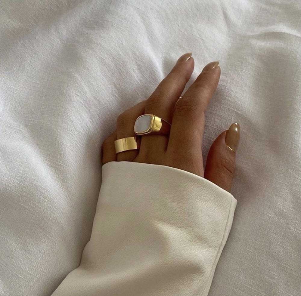 The Lumière Signet Ring