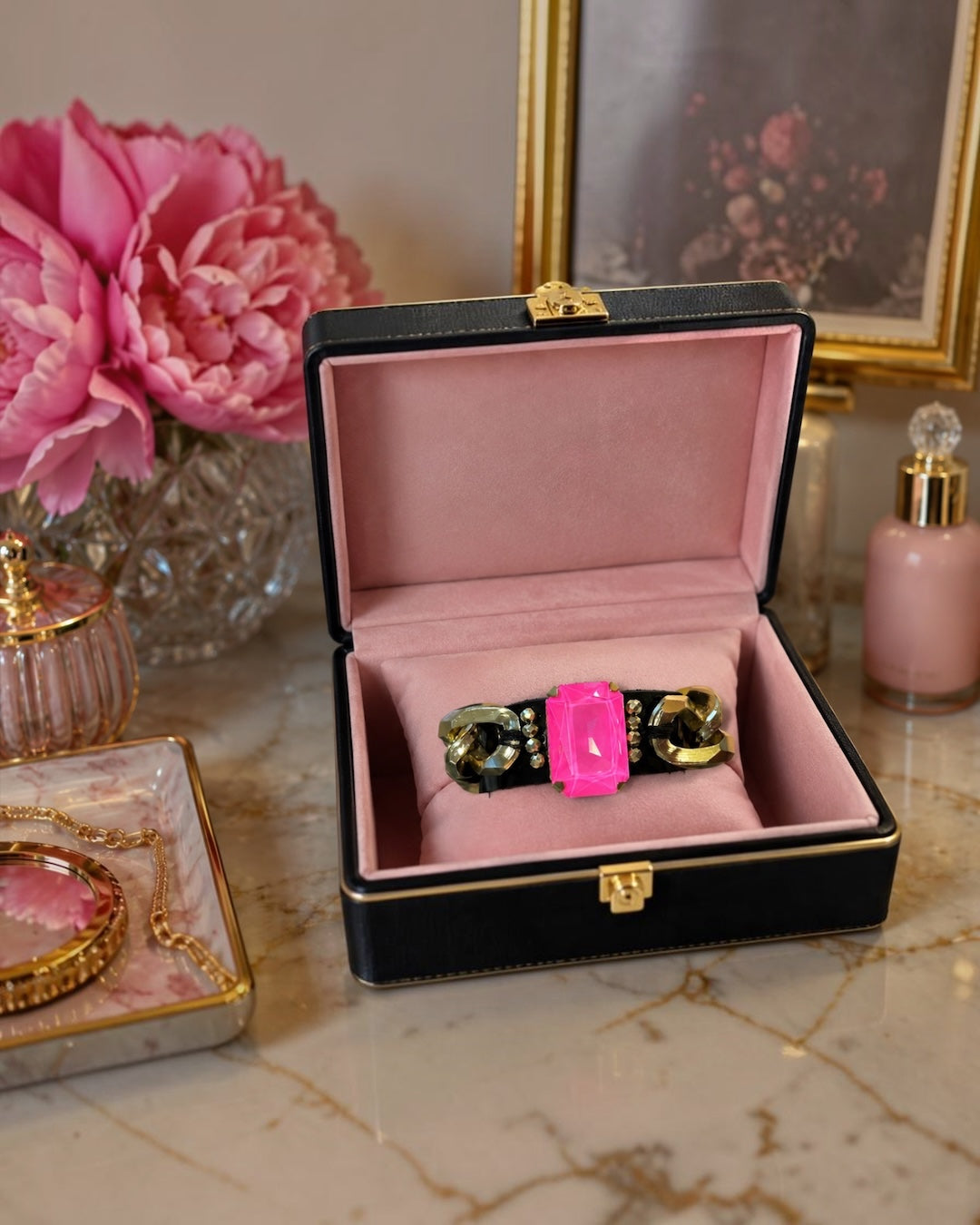The Roxanne Cuff