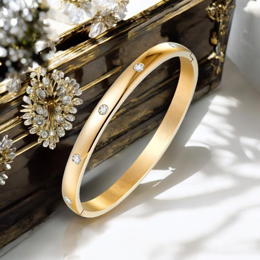 The Élan Crystal Cuff