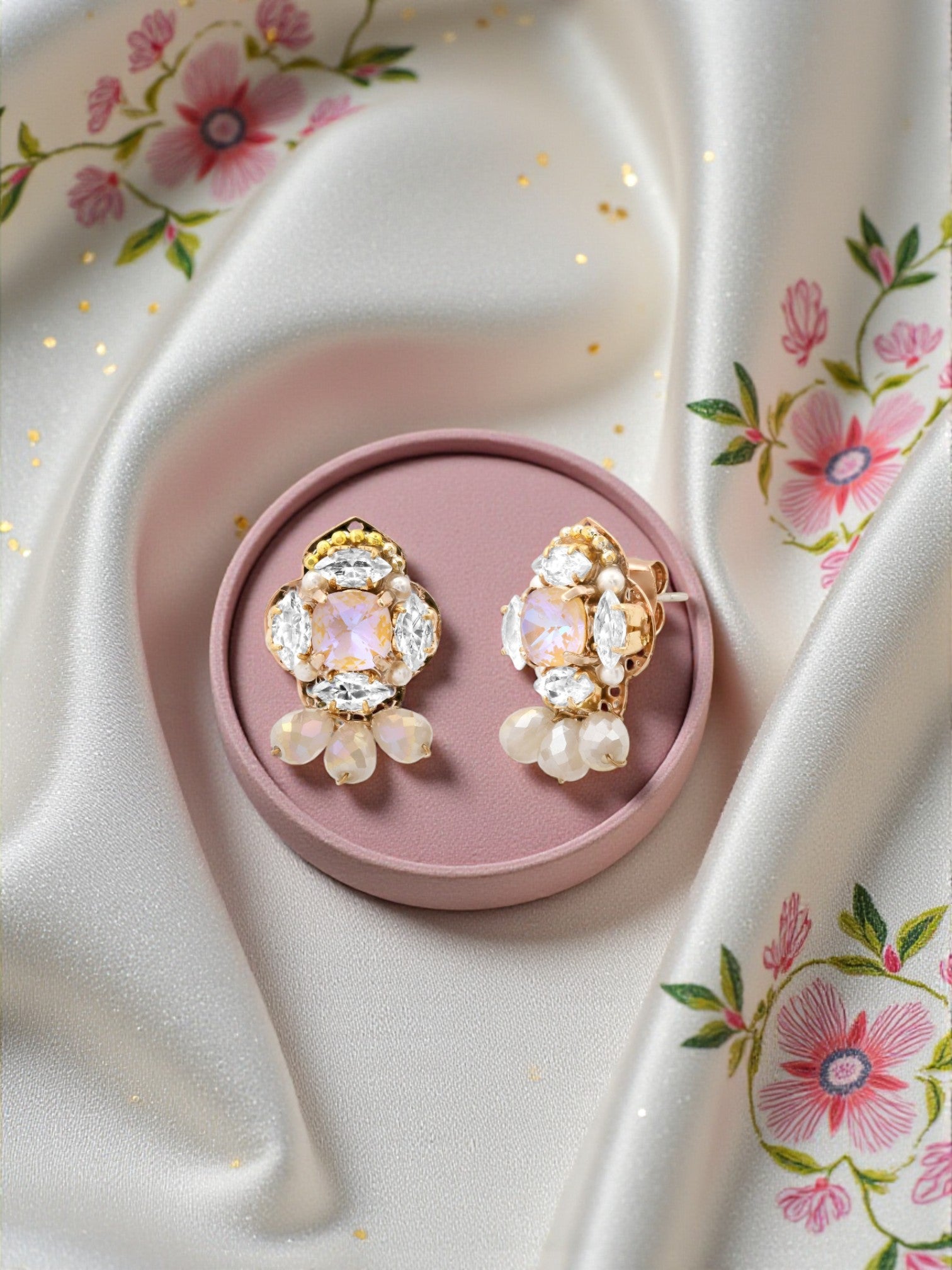 The Élise Studs