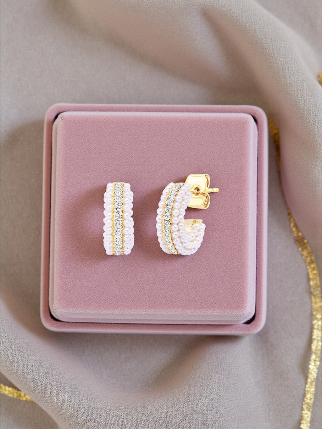 The Lumière Heirloom Stud