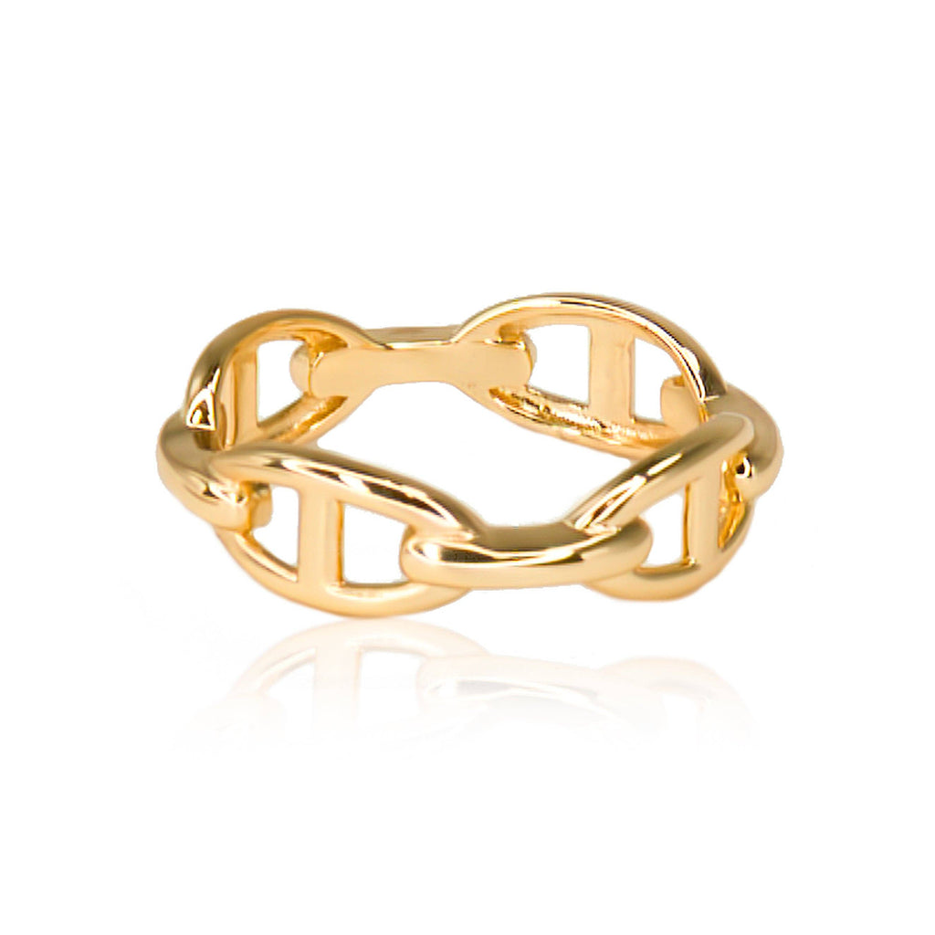 The Lucent Nexus Ring