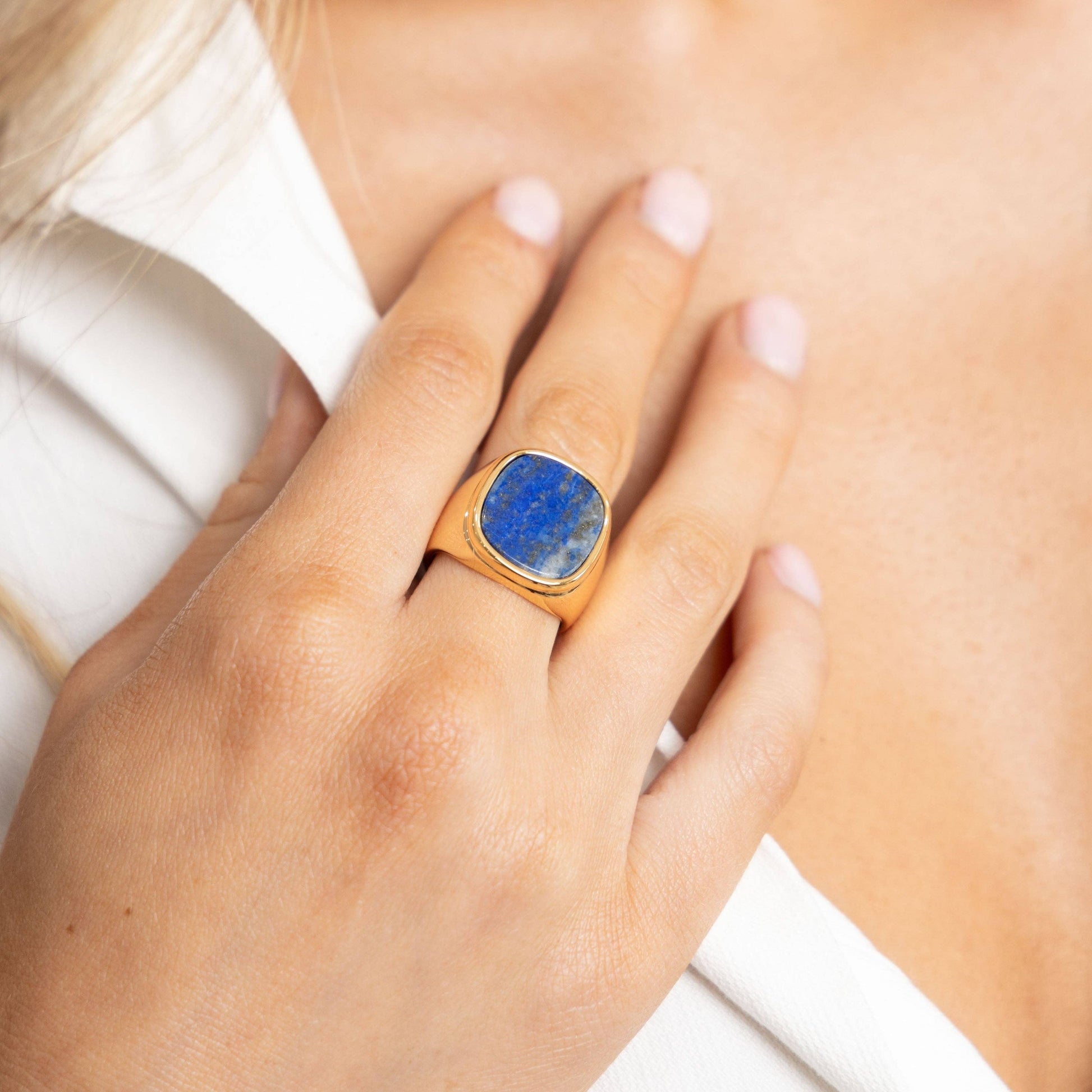 The Azur Ring