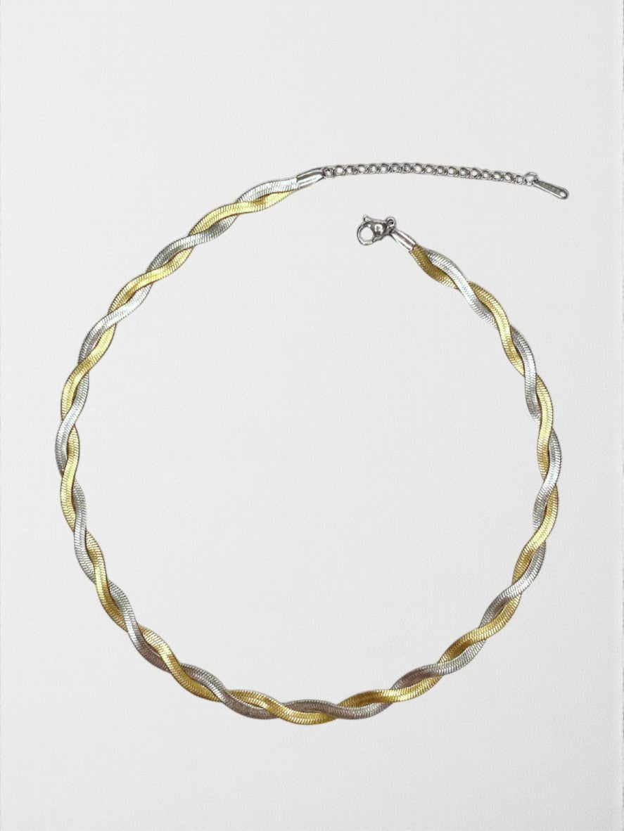 The Valen Twist Necklace
