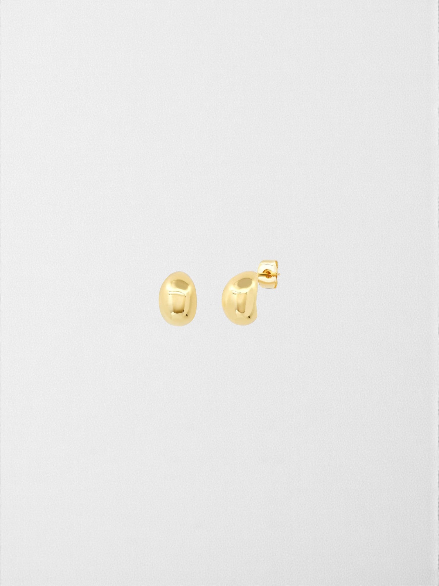 The Lucent Dome Studs