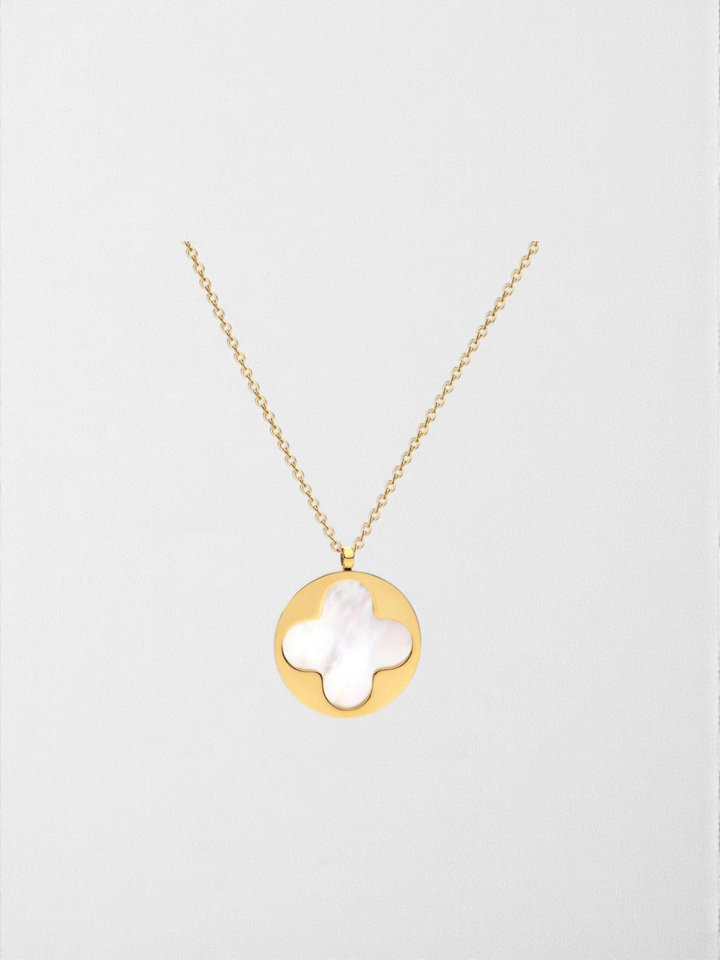 The Lumière Clover Pendant