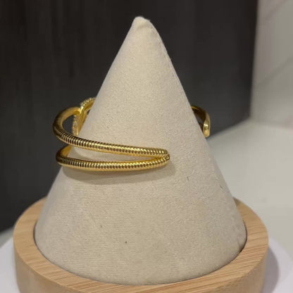 Cayman Cuff